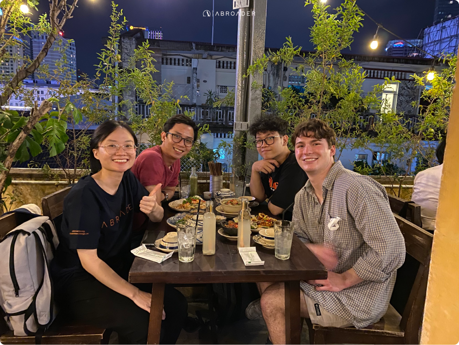 Welcome Dinner Internship in Vietnam